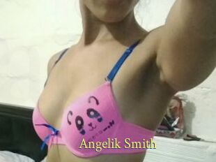 Angelik_Smith