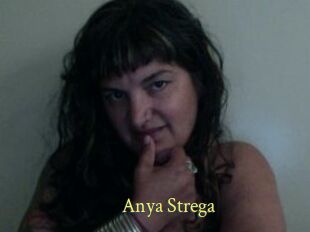 Anya_Strega