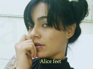 Alice_feet