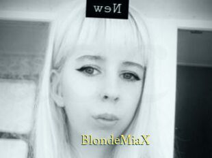 BlondeMiaX