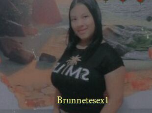 Brunnetesex1