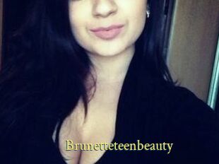 Brunetteteenbeauty