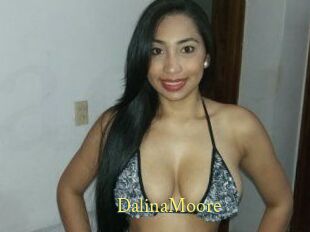 Dalina_Moore