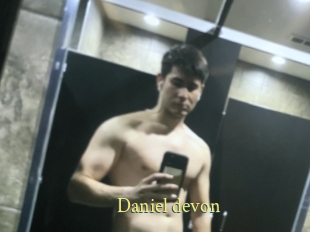 Daniel_devon