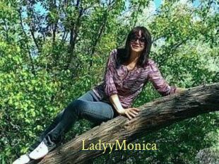 LadyyMonica