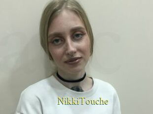 NikkiTouche