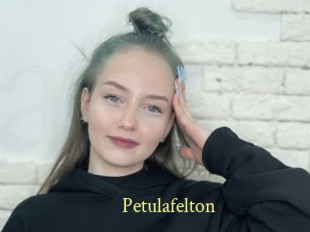 Petulafelton