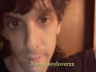 Xxemoboyloverxx